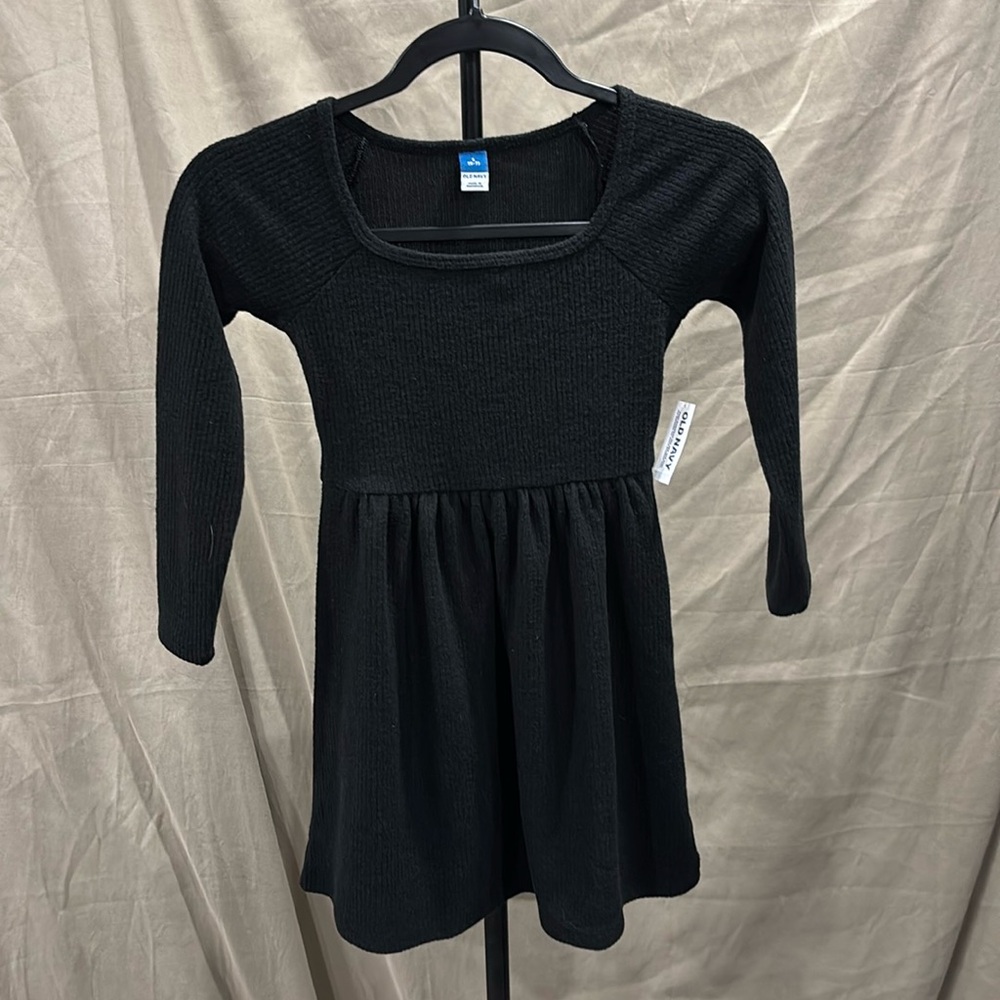 Old Navy black sweater dress size 6/7